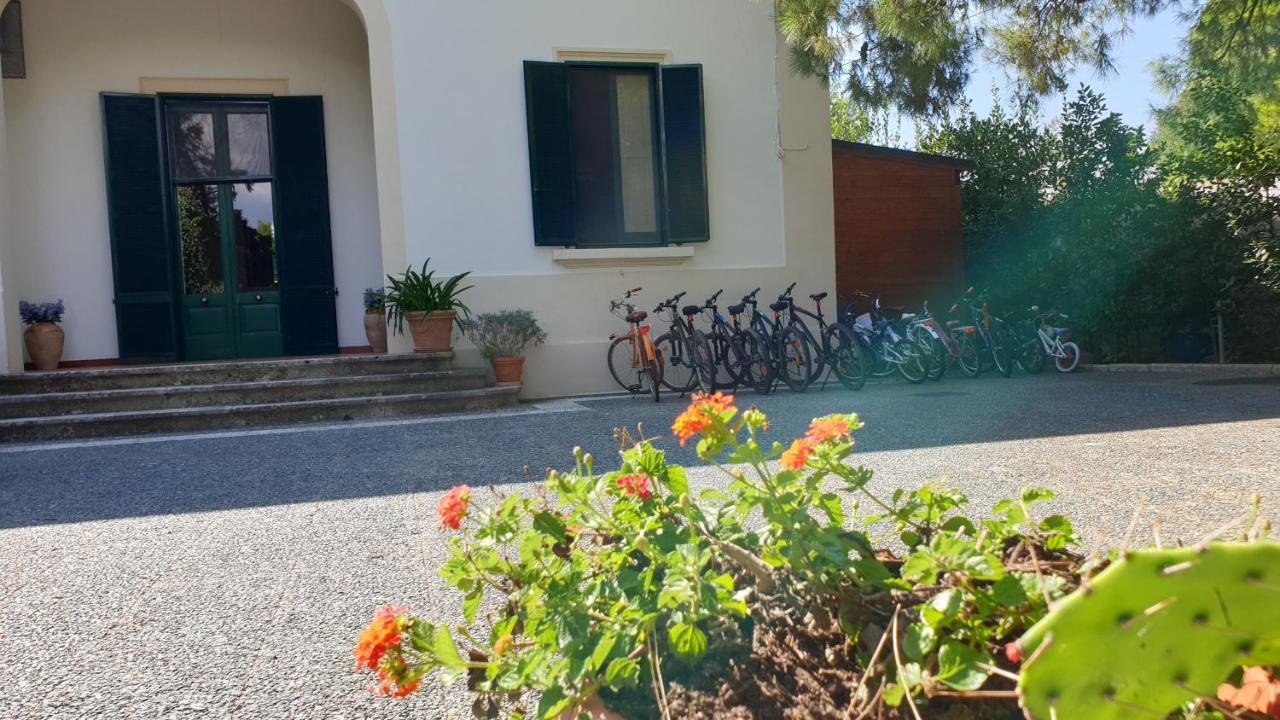 Villa Edda Heated Pool Galatina Zewnętrze zdjęcie